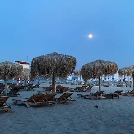 Appartement Sea View Exact Pe Malul Marii - Mamaia Nord *